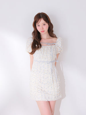 model：162cm　(size：F　color：Blue)