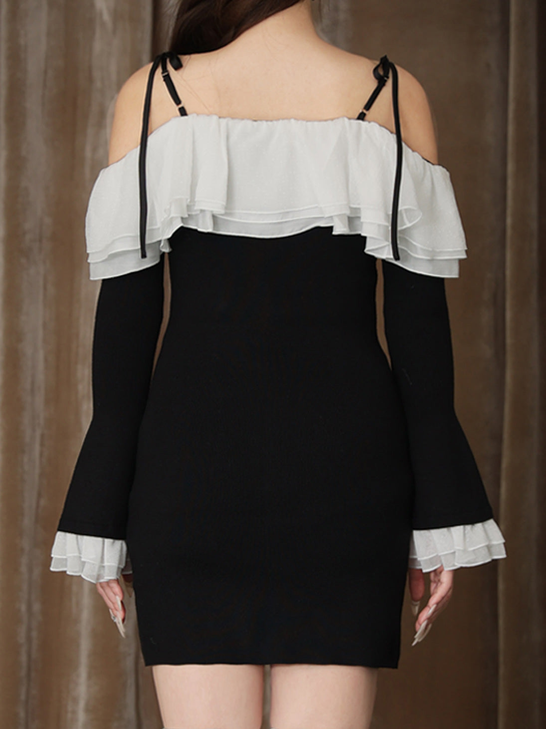 Noir frill ribbon ｍini onepiece(eme10755)