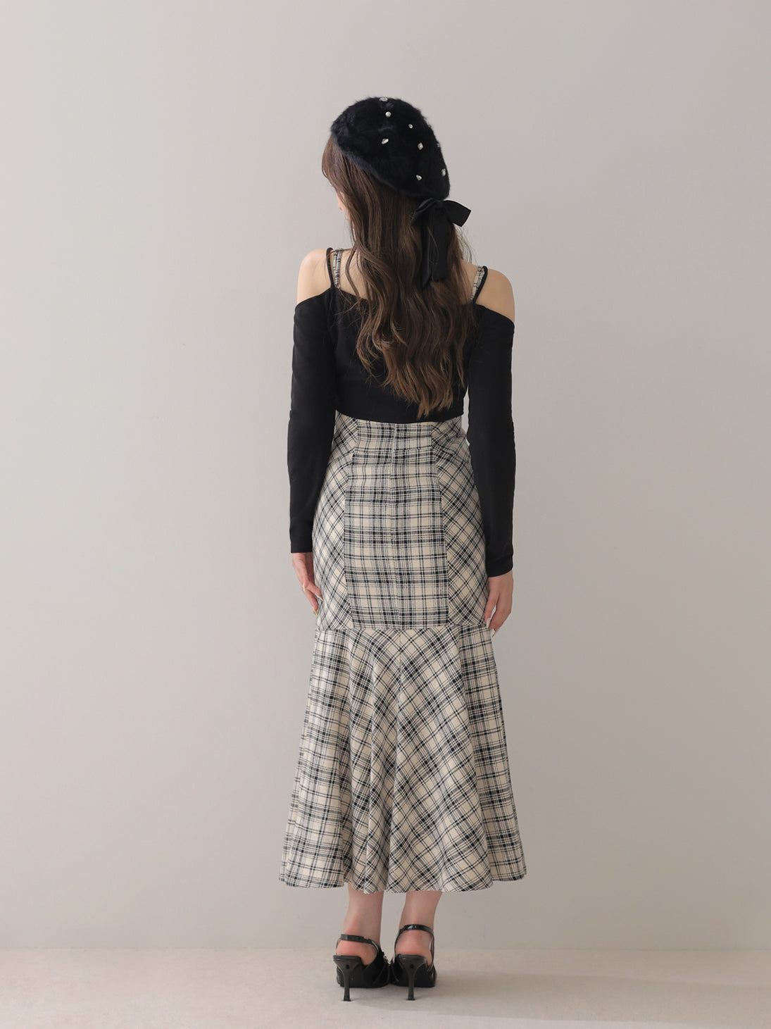 model：160cm　(size：F　color： White)