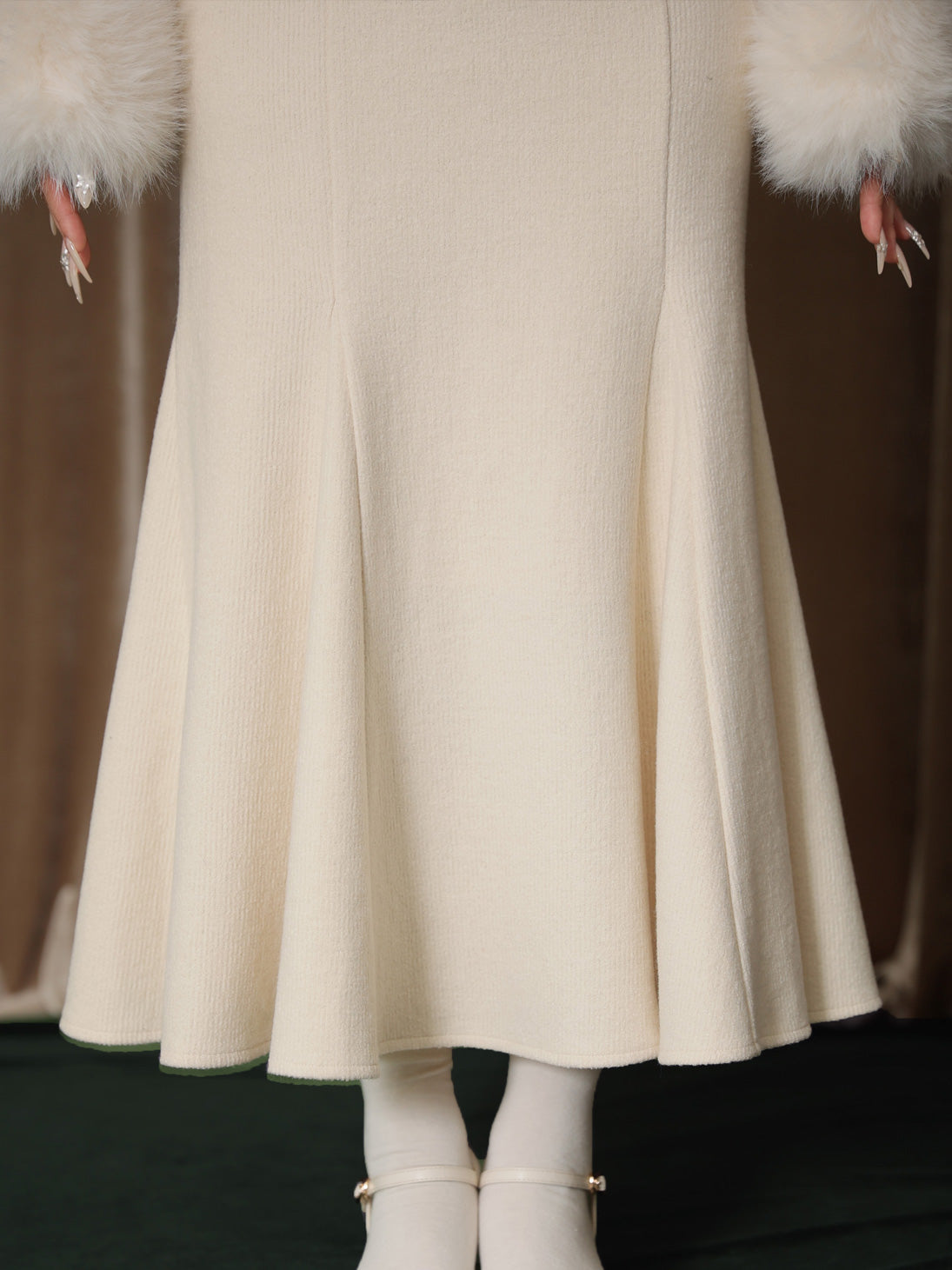 【Pre Order】Fur sleeve ribbon ｍermaid onepiece(eme10764)