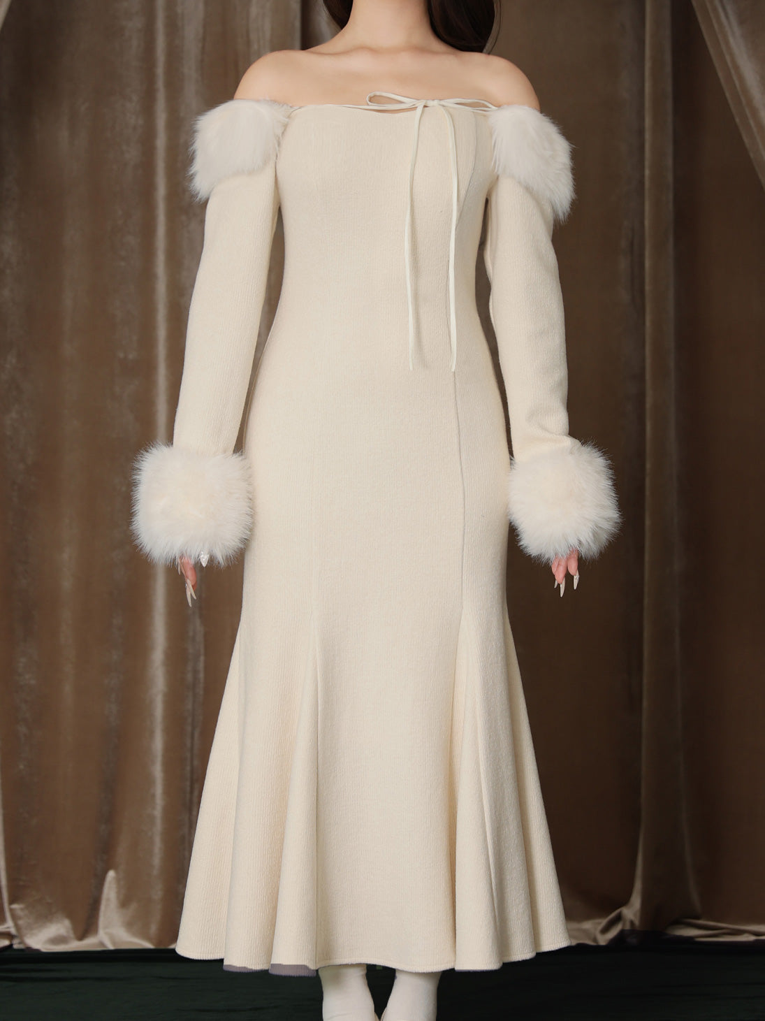 【Pre Order】Fur sleeve ribbon ｍermaid onepiece(eme10764)