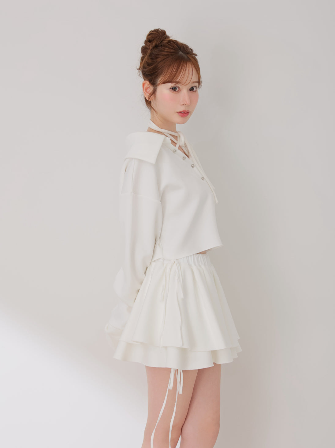 model：162cm　(size：F　color：White)