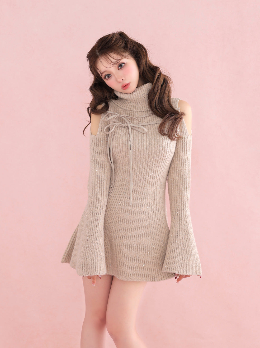 【Pre Order】Sleeve cut glitter knit mini onepiece(eme10771)