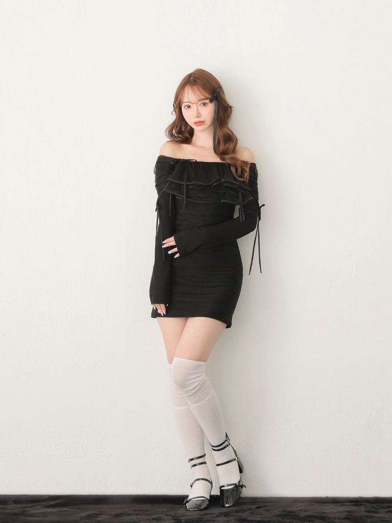 model：162cm　(size：F　color：Black)