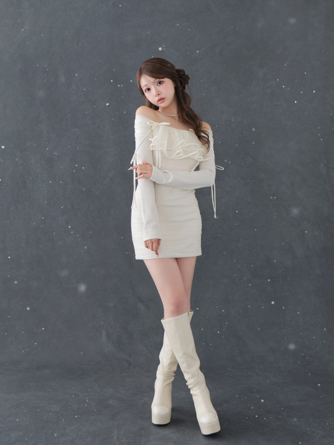 model：160cm　(size：F　color：Ivory)
