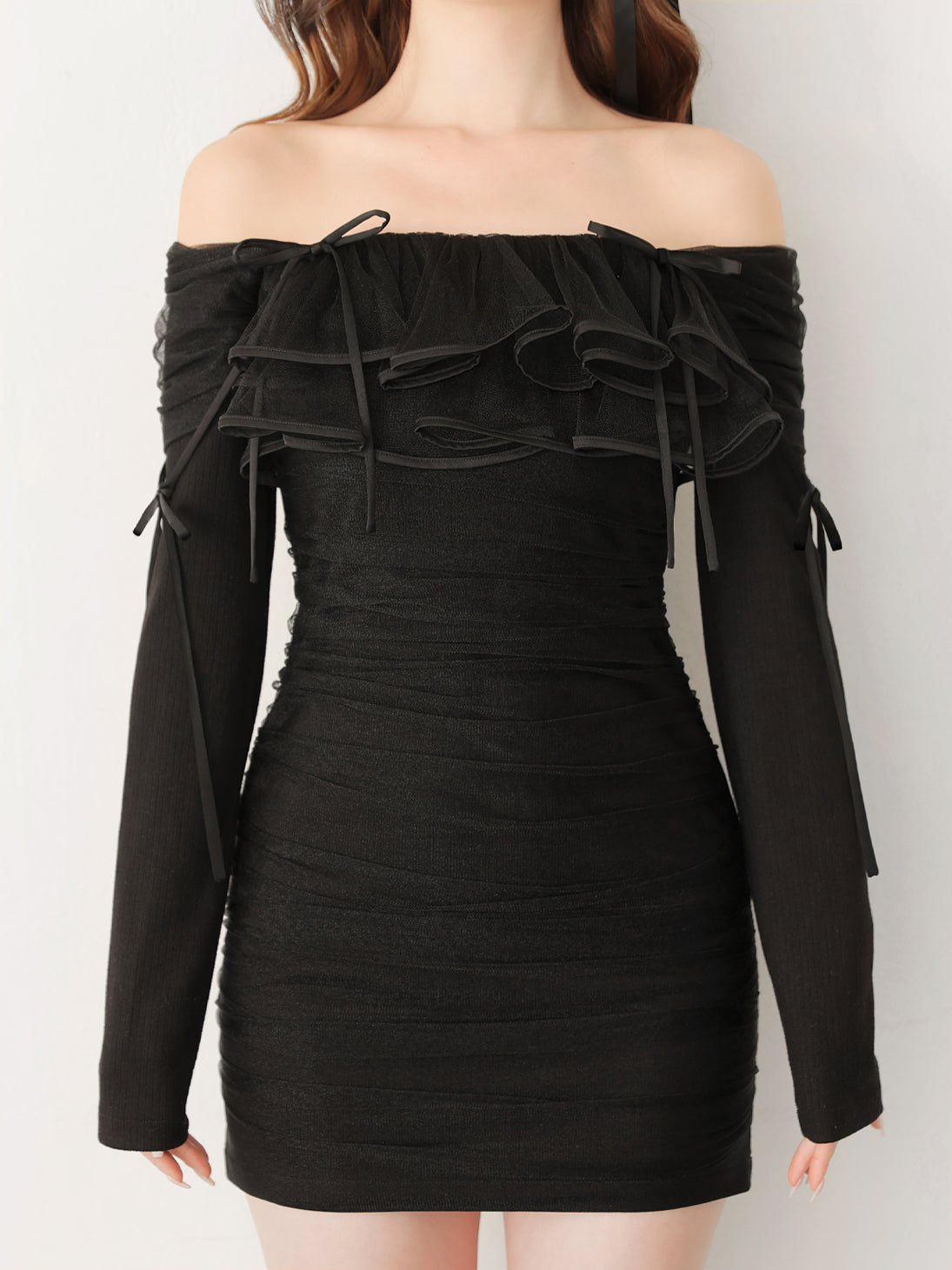 model：162cm　(size：F　color：Black)