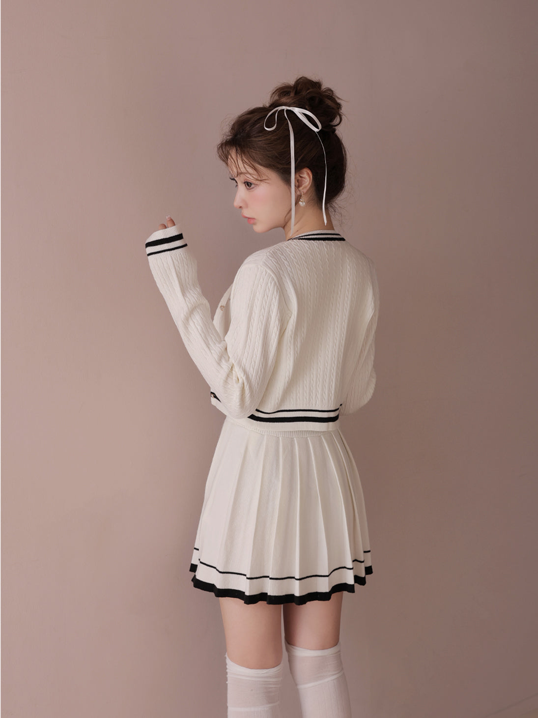 model：160cm　(size：F　color：White)