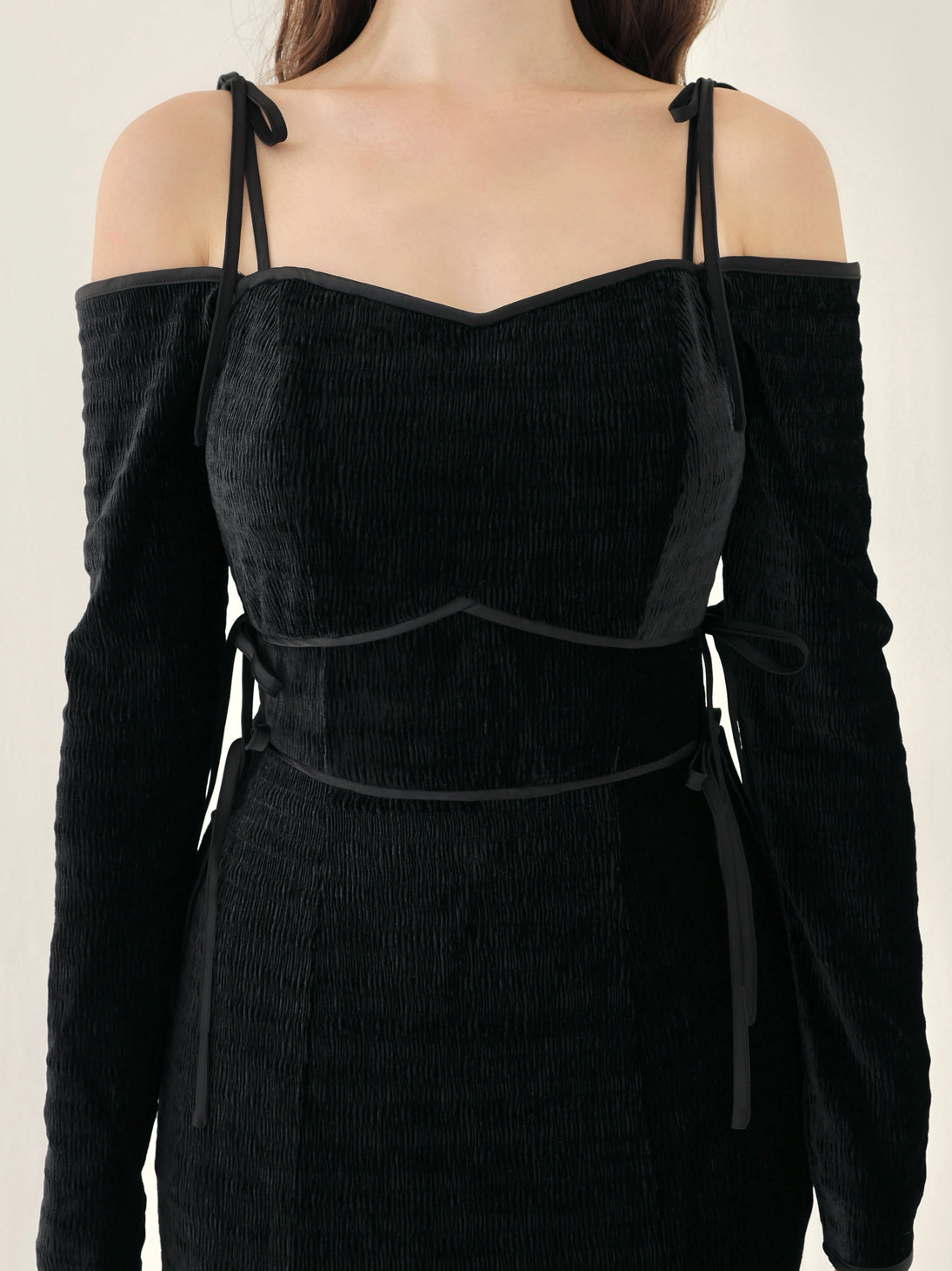 Side ribbon cutout onepiece(eme10783)