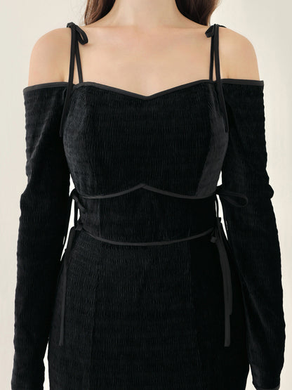 Side ribbon cutout onepiece(eme10783)