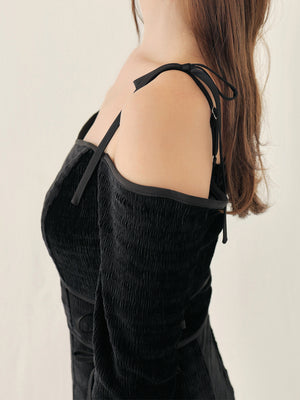 Side ribbon cutout onepiece(eme10783)