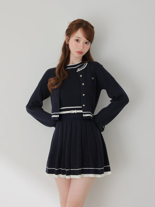 model：162cm　(size：F　color：Navy