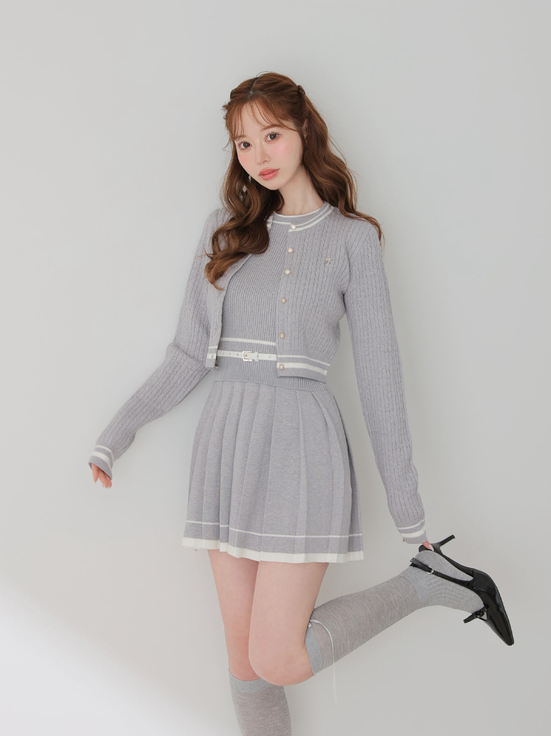 model：162cm　(size：F　color：Gray）