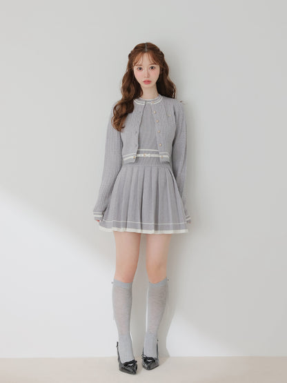 model：162cm　(size：F　color：Gray）
