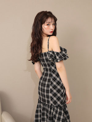 Off shoulder check frill onepiece(eme10808)