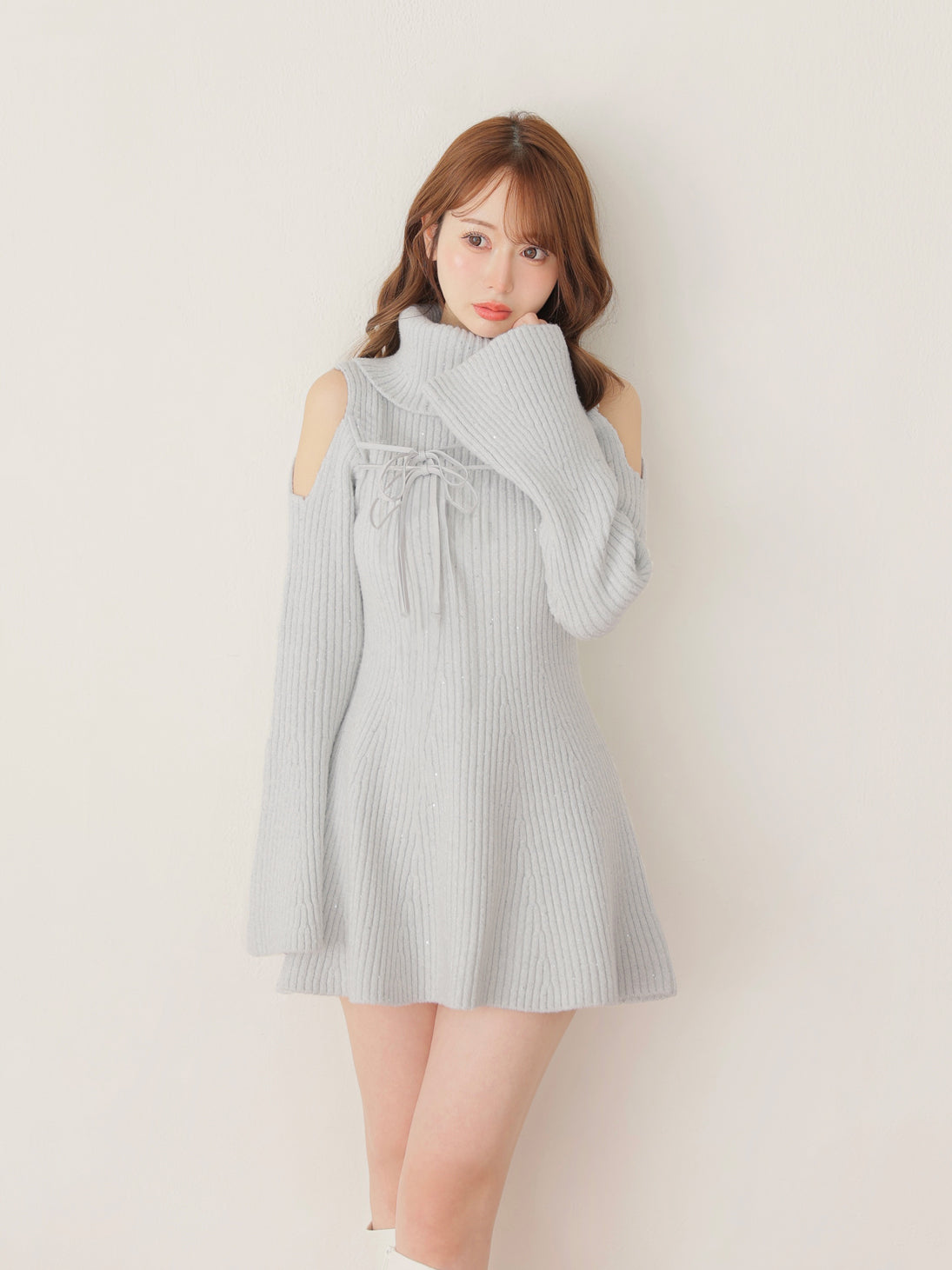 【Pre Order】Sleeve cut glitter knit mini onepiece(eme10771)