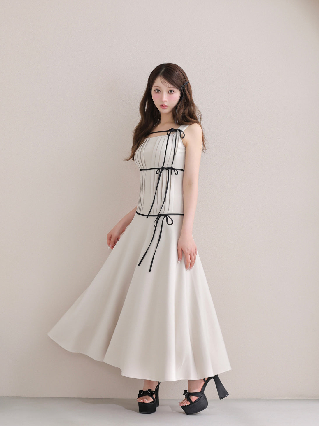 model：160cm　(size：F　color：Beige)
