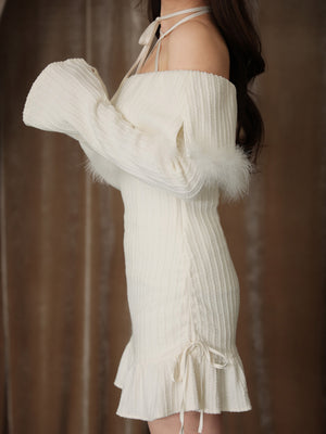 Feather off the shoulder lost mini onepiece(eme10817)