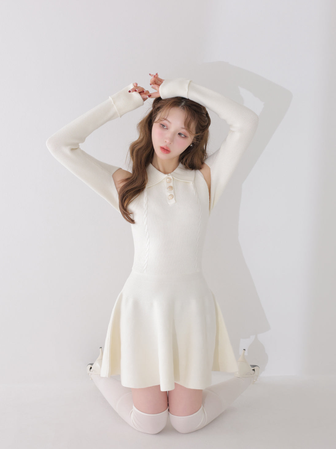 m me emeポロカラーケーブルニットアンサンブルワンピース Polo collar cable knit ensemble mini onepiece(eme10826) – M me eme