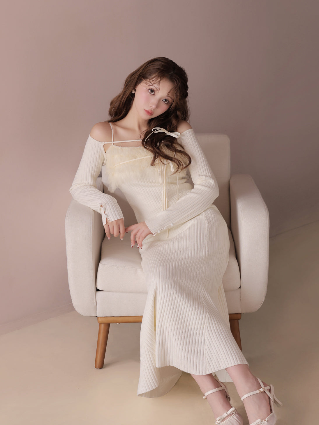 model：160cm　(size：F　color：Ivory）