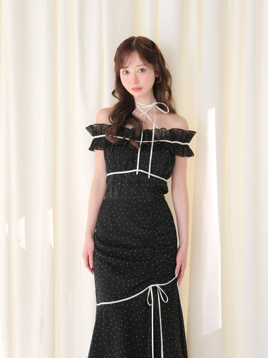 model：162cm　(size：F　color：Black)