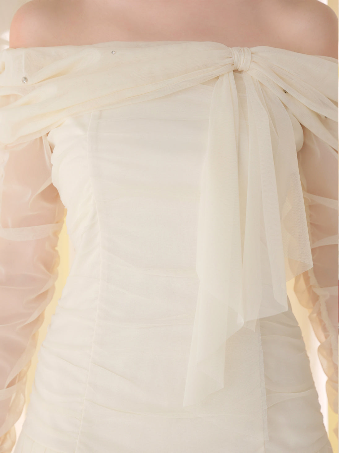 ワンピース Luminous tulle ribbon drape minionepiece Luminous tulle ribbon drape mini onepiece(eme10837) – M me eme