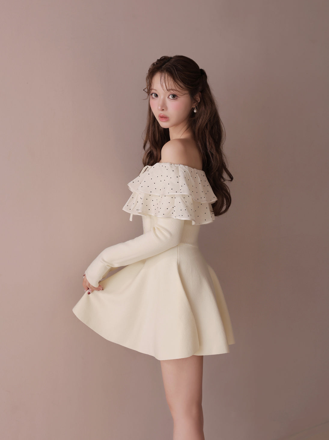 model：160cm　(size：F　color：Ivory)