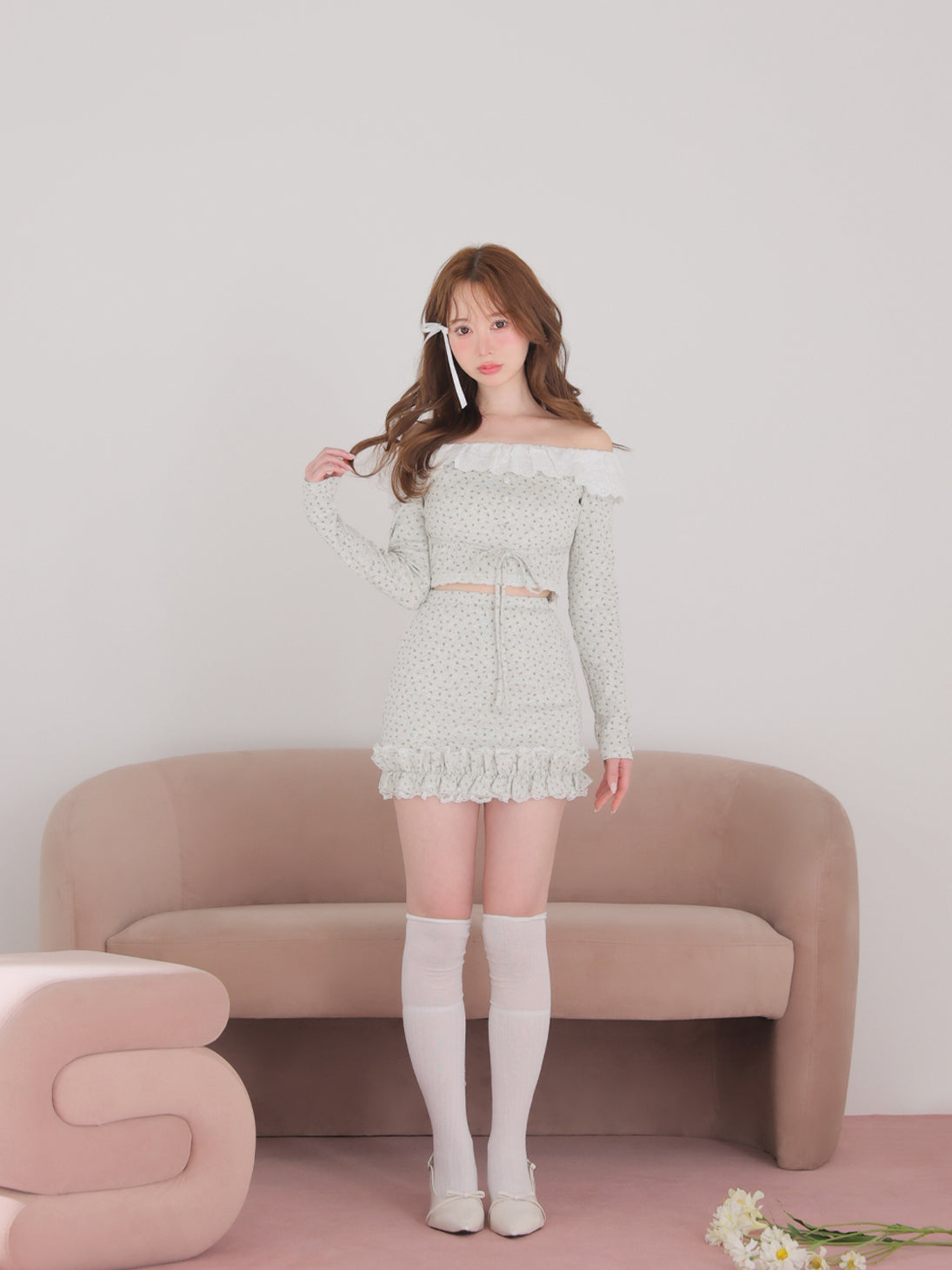 エムミーエメ プティフルールオフショルセットアップ m me eme Petit fleur off shoulder set up(eme10841) – M me eme