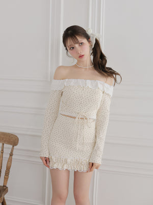 model：160cm　(size：F　color：Ivory)