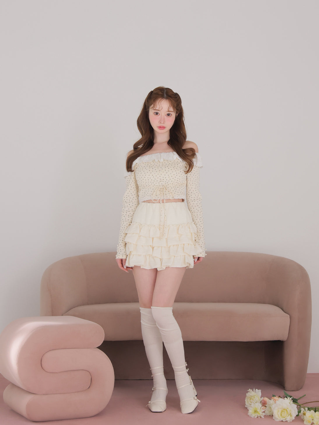 model：163cm　(size：F　color：Ivory)