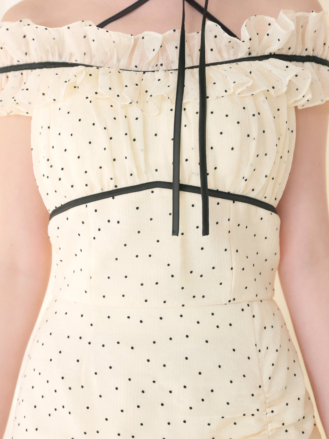 Piping ribbon dot off shoulder tops(eme10843)