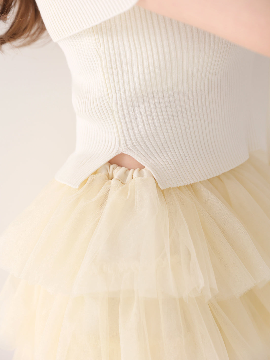 【Pre Order】Belle tulle off shoulder ribbon setup(eme10849)