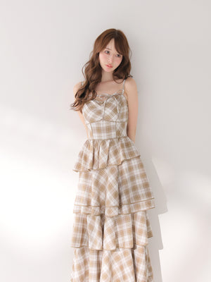 model：162cm　(size：F　color：White×Beige)