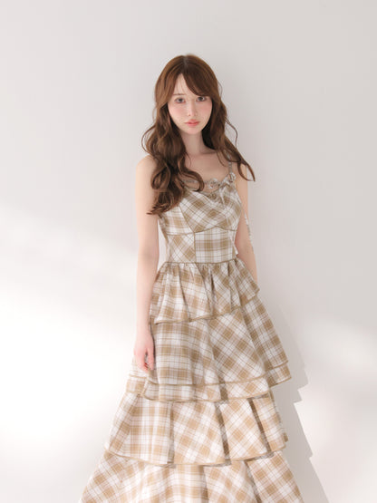 model：162cm　(size：F　color：White×Beige)