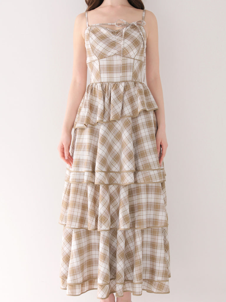 model：162cm　(size：F　color：White×Beige)