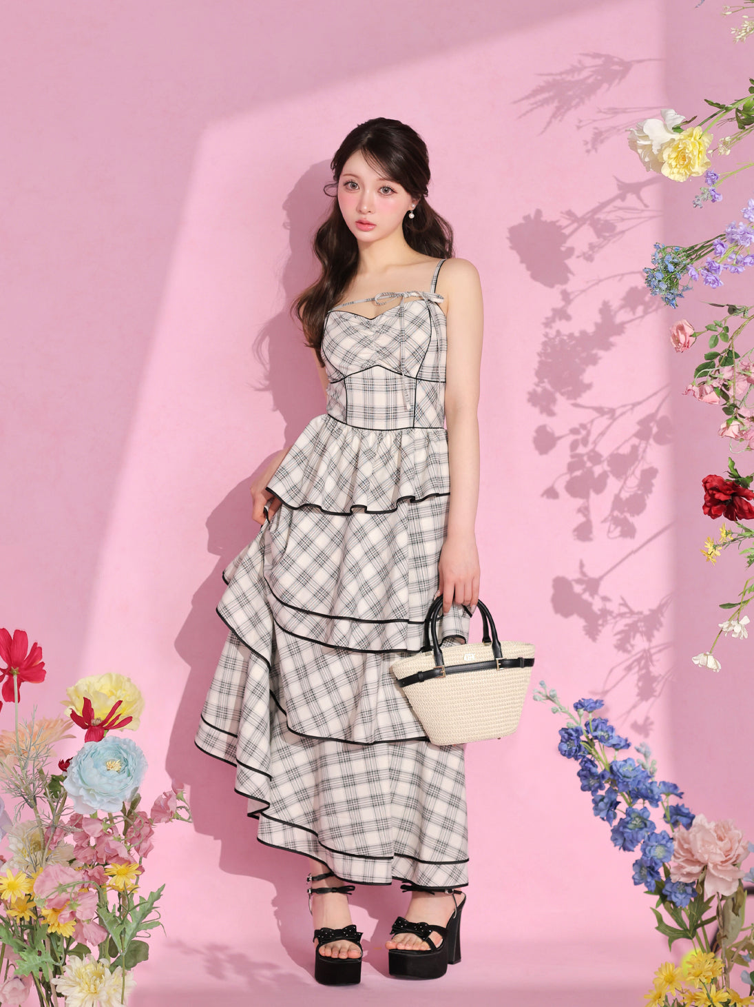 model：160cm　(size：F　color：White×Black)