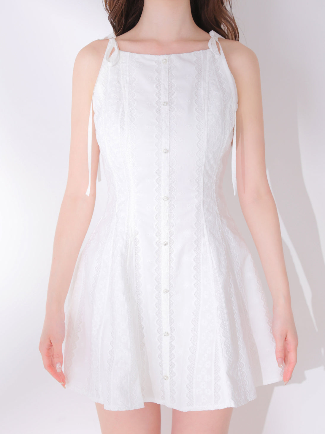 model：162cm　(size：F　color：White)