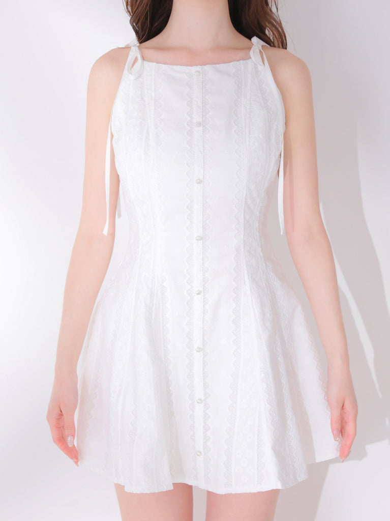 model：162cm　(size：F　color：White)