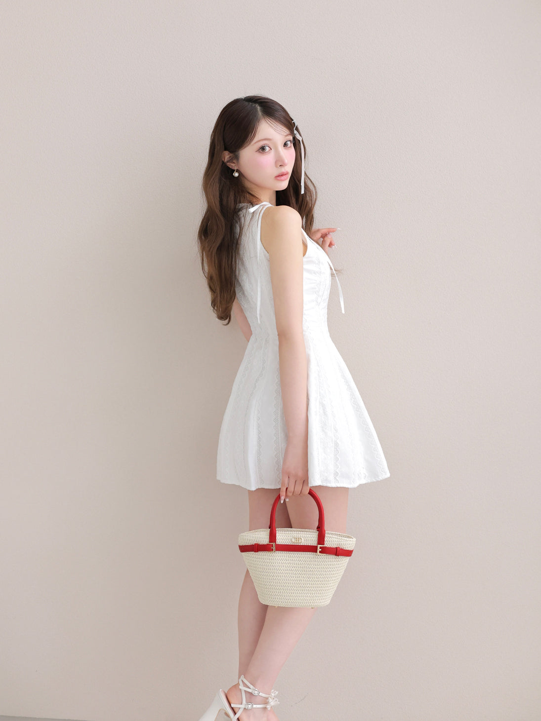 model：160cm　(size：F　color：White)
