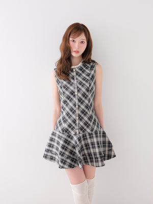 model：162cm　(size：F　color：Black)