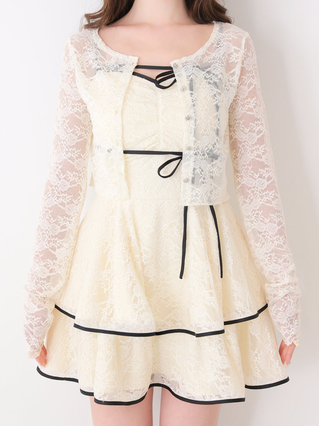 model：162cm　(size：F　color：Ivory)