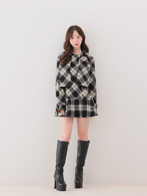 model：162cm　(size：F　color：Black)