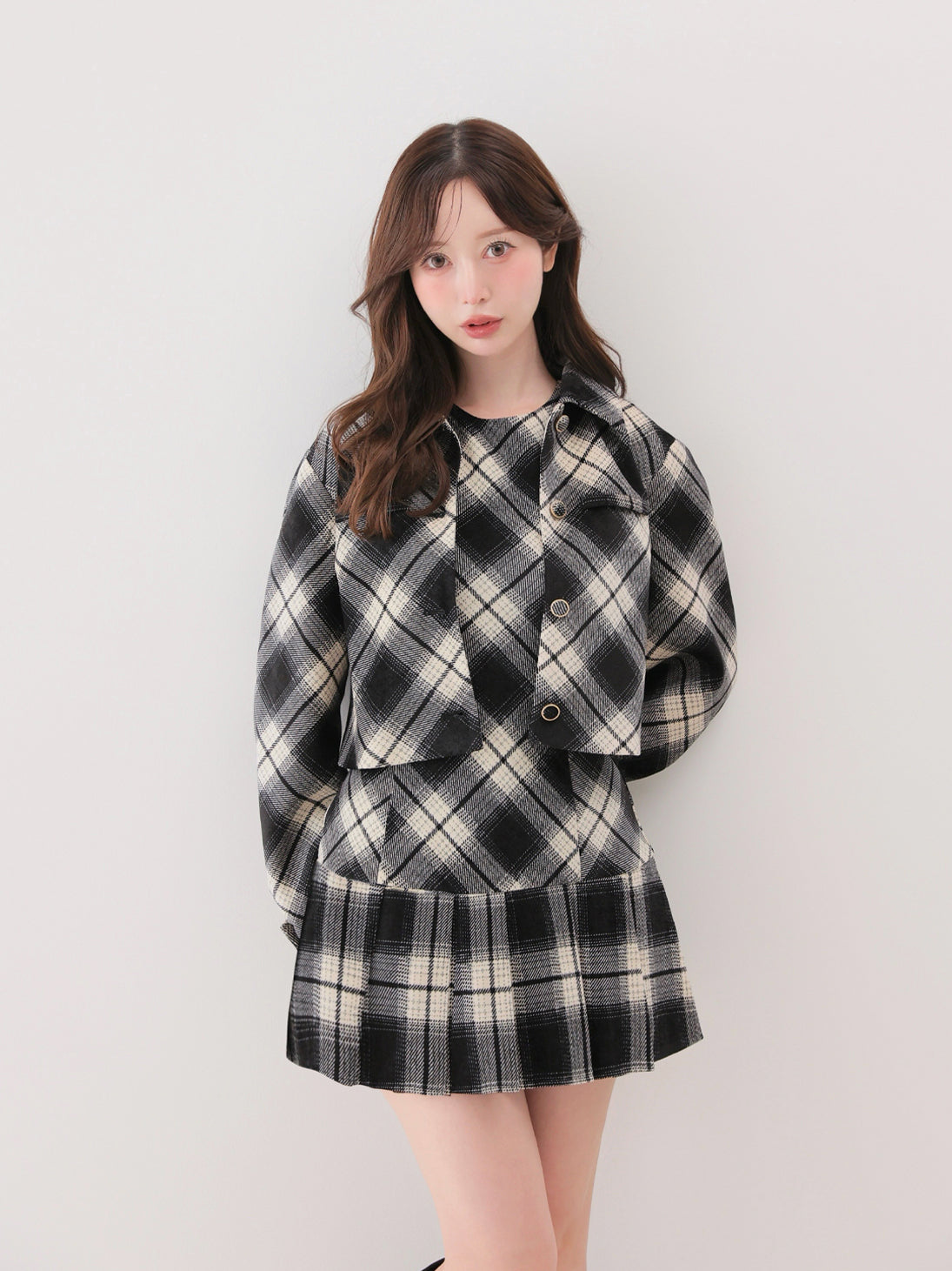 model：162cm　(size：F　color：Black)