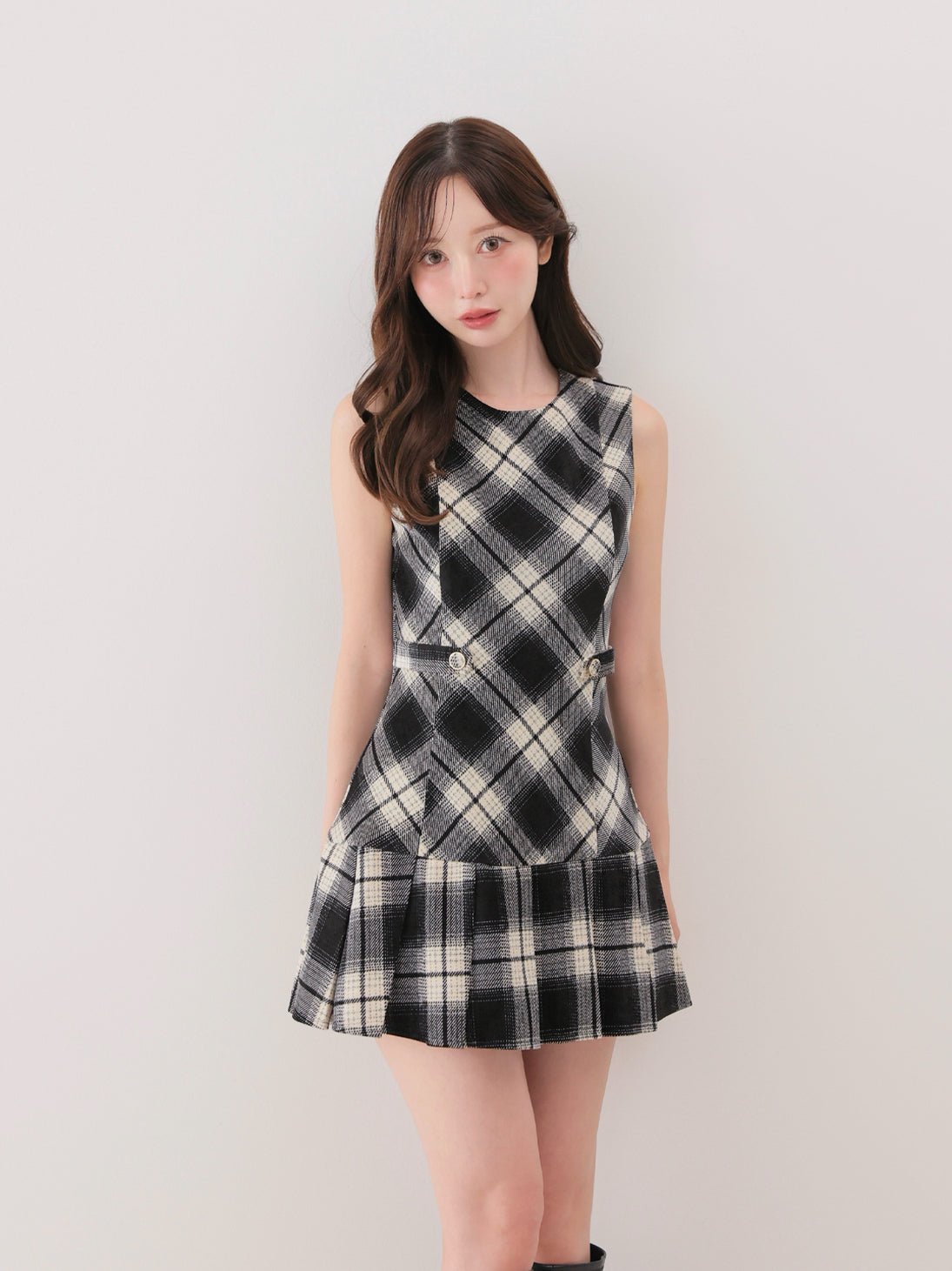 model：162cm　(size：F　color：Black)