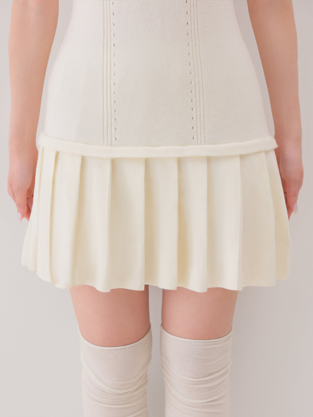 【Pre Order】Frill collar ribbon rib mini onepiece(eme10868)