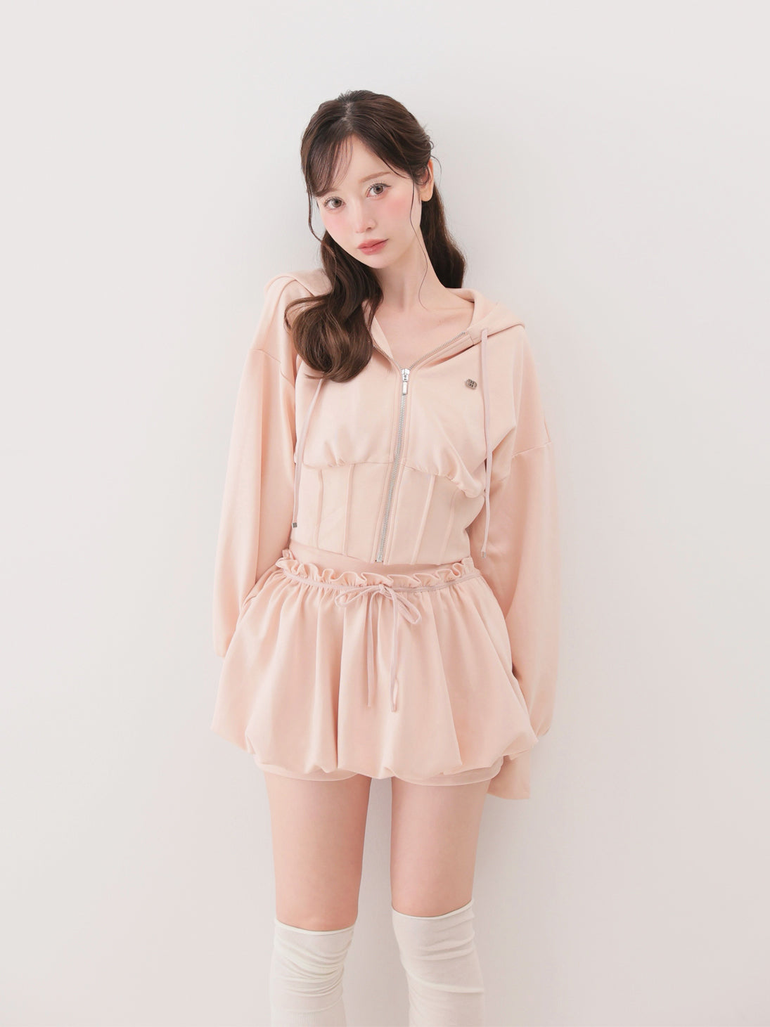 model：162cm　(size：F　color：Pink)
