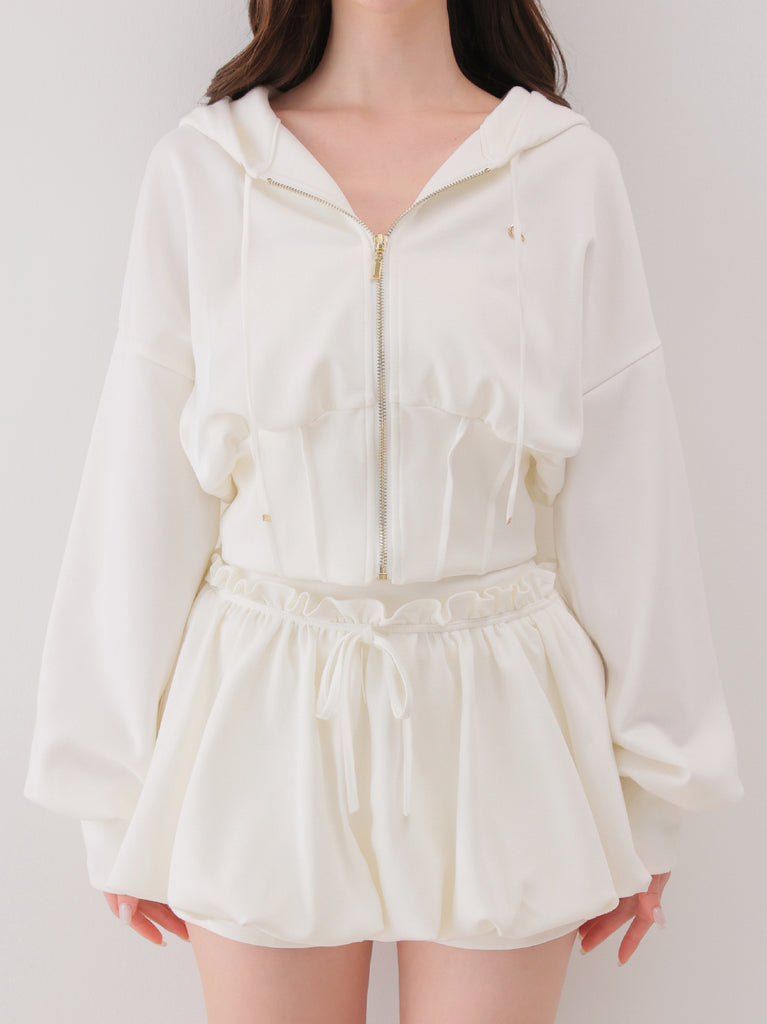 model：162cm　(size：F　color：White)