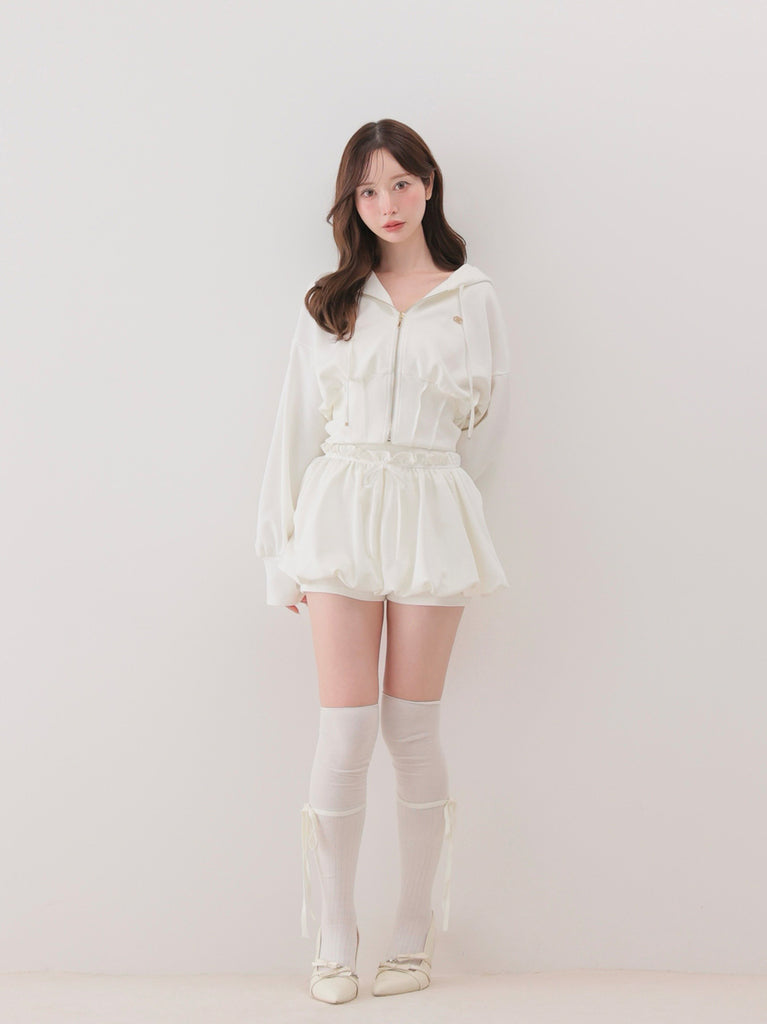 model：162cm　(size：F　color：White)