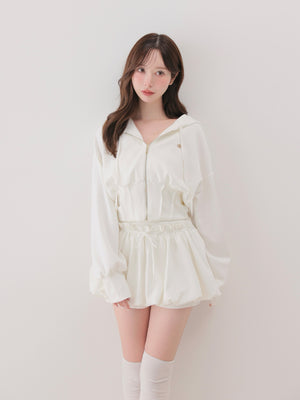model：162cm　(size：F　color：White)