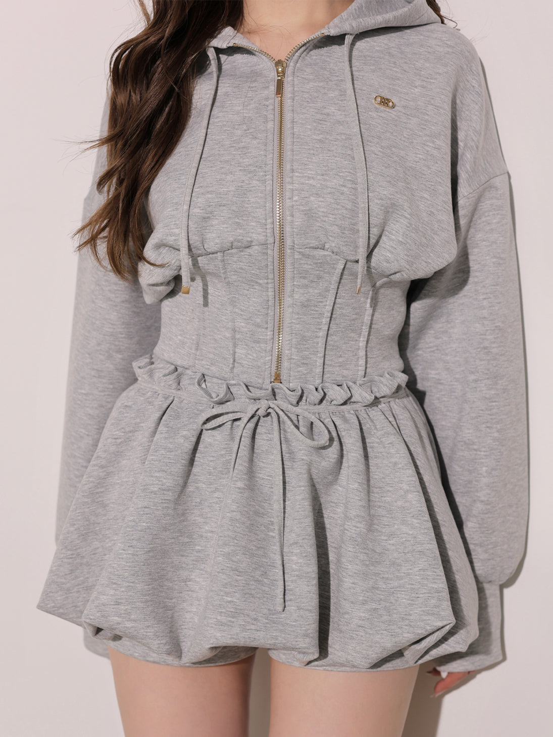model：160cm　(size：F　color：Gray)