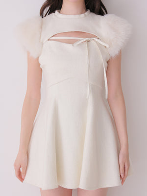 model：162cm　(size：F　color：Ivory)